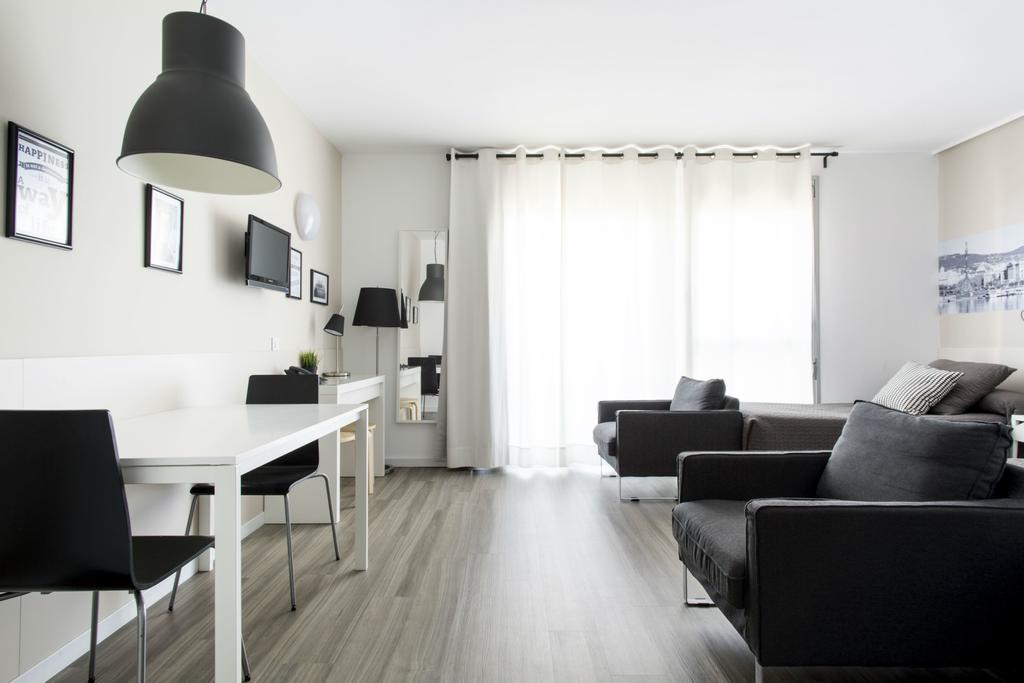 Residencia Universitaria Resa Campus Del Mar Apartment